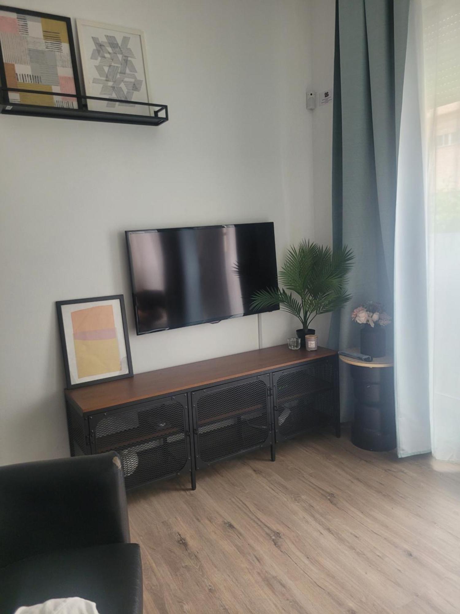 Appartement In The Center Of *